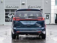2023 Chrysler Pacifica Touring-L-5