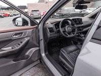 2023 Nissan Rogue Platinum-7