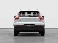 2026 Volvo XC40 Core (Dark Theme)-5