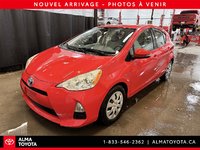 2013 Toyota Prius c BASE-0