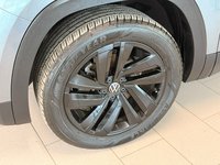 2022 Volkswagen Atlas Cross Sport Highline-5
