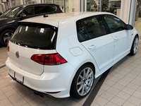2016 Volkswagen Golf R-2