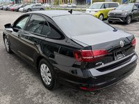 2016 Volkswagen Jetta Sedan Trendline-1