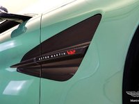 2025 Aston Martin Vanquish-5