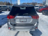 Mitsubishi Outlander PHEV LE 2020-4