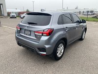 2023 Mitsubishi RVR SE-3
