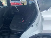 Toyota RAV4 LE 2018-5