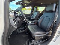 Chrysler Pacifica SELECT AWD 2026-6
