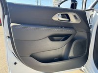 Chrysler Pacifica SELECT AWD 2026-5