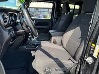 Jeep Wrangler Sahara 2023-7