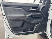 2025 Toyota Tacoma Hybrid / Navigation / Power Side Steps-7