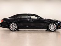 2023 Bentley Flying Spur Hybrid-1