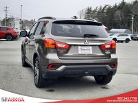 Mitsubishi RVR SE LTD 2018-6