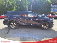 2021 Toyota Highlander XLE-3