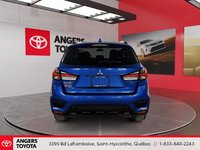 Mitsubishi RVR SEL 4WD 2023-4