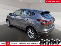 Nissan Qashqai SV 2022-4