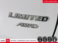 Toyota RAV4 Limited 2022-6