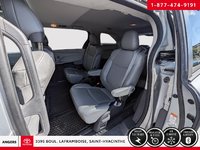 2021 Toyota Sienna XLE-6