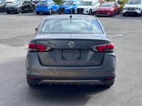 Nissan Versa S 2022-5