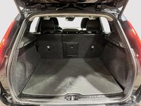 Volvo XC40 Momentum 2022-5
