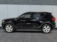Volvo XC40 Momentum 2022-4