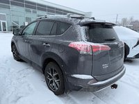 Toyota RAV4 SE 2016-3