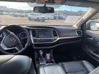 Toyota Highlander Limited 2015-6