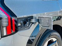 2026 Kia EV9 Land AWD w/ Premium Package-3