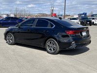 2023 Kia Forte EX IVT-1