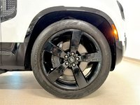 Land Rover Defender 130 P400 X-Dynamic SE (2) 2023-1