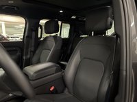 Land Rover Defender 110 P300 S 2025-7