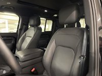 Land Rover Defender 110 P300 S 2025-7
