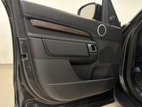 Land Rover Discovery P300 Dynamic SE 2025-6