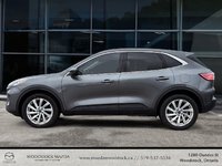 2022 Ford Escape Titanium Hybrid-4