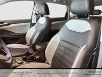 2023 Volkswagen Taos Highline-7