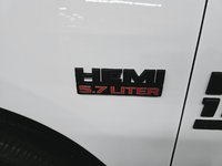 2022 Ram 1500 Classic EXPRESS 4X4 CREW CAB NIGHT EDITION // PLAN OR 434S-5