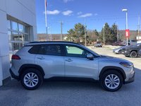 2022 Toyota COROLLA CROSS LE-3