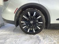 25 Toyota CROWN Platinum-4