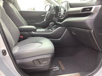 2022 Toyota HIGHLANDER Hybrid XLE-1