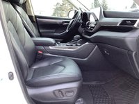 2022 Toyota HIGHLANDER Limited-1