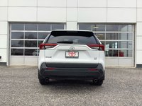 2022 Toyota RAV4 LE-7