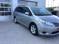 2017 Toyota SIENNA LE-7