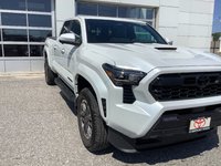 26 Toyota TACOMA 4X4-2