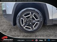Jeep Cherokee LAREDO 2026-6