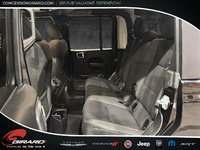 2022 Jeep Gladiator Willys-12