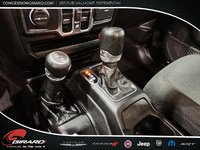 2022 Jeep Gladiator Willys-23