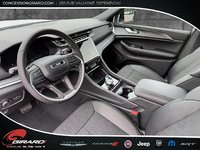 2025 Jeep Grand Cherokee LAREDO ALTITUDE-9