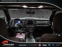 Jeep Wrangler Willys 2022-13