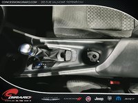 Toyota C-HR LE 2022-21