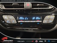 Toyota C-HR LE 2022-19